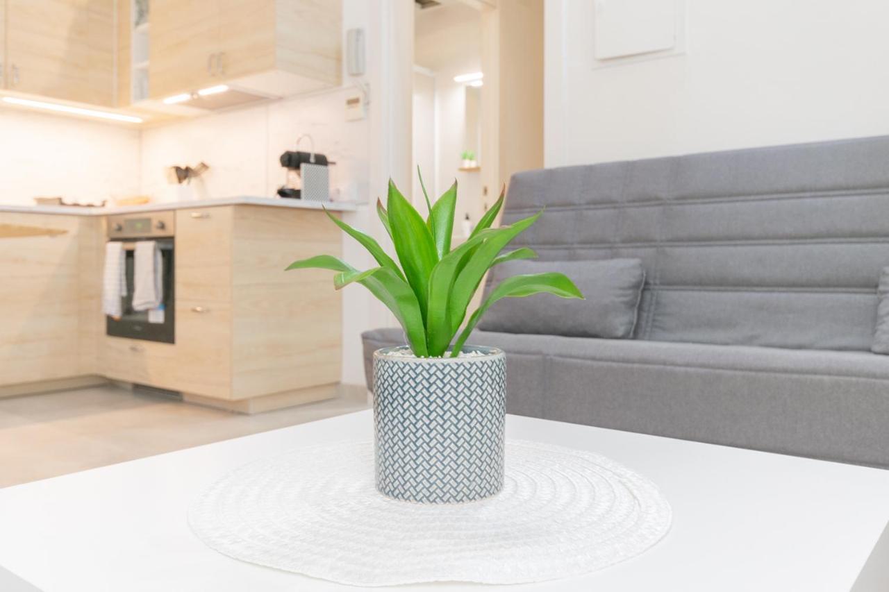 Nice City Center Apartment บิลาโนวา อิลา เจลตรู ภายนอก รูปภาพ