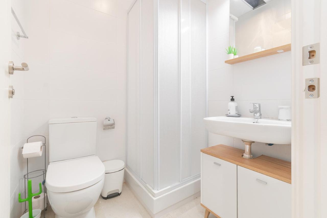 Nice City Center Apartment บิลาโนวา อิลา เจลตรู ภายนอก รูปภาพ